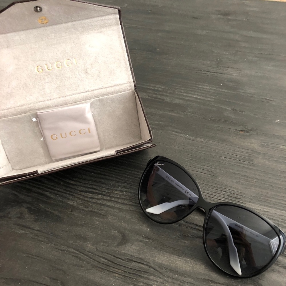 Gucci cat eye sunglasses